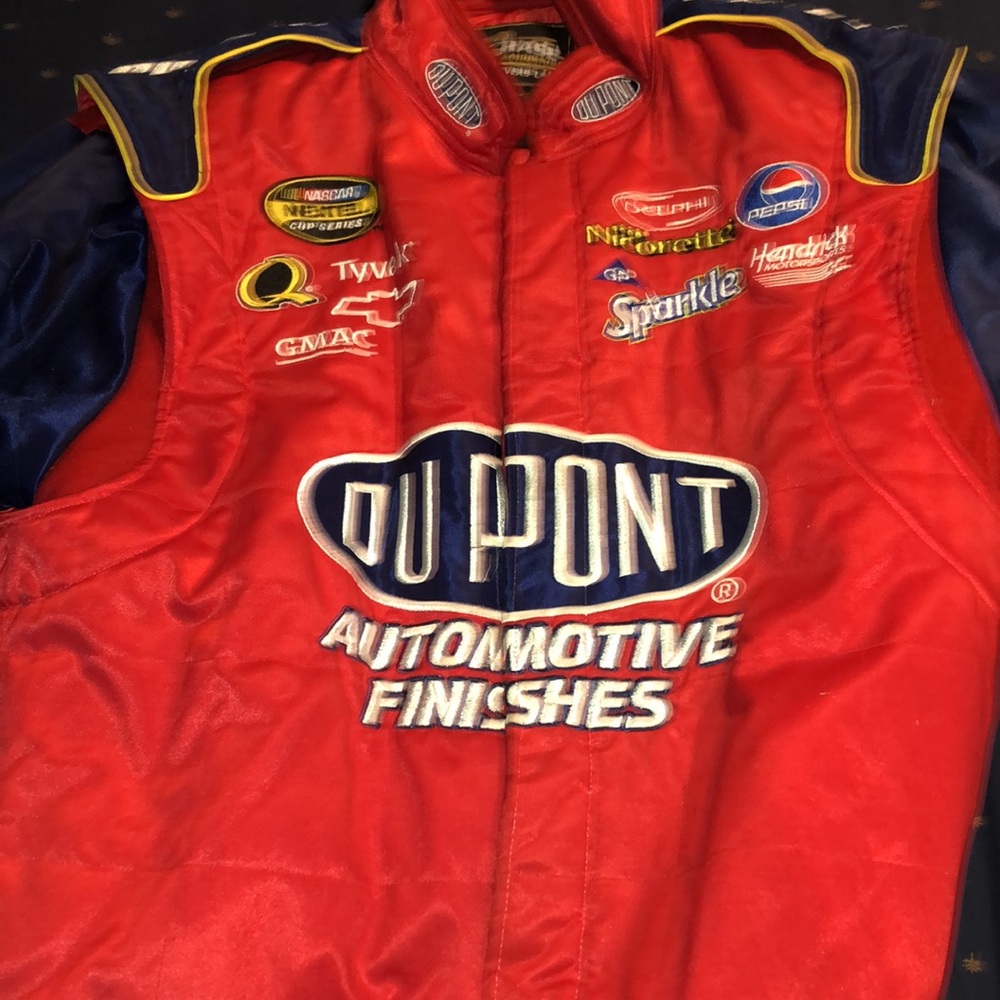 Jeff Gordan Red DuPont Racing Jacket - Picture 9 of 10